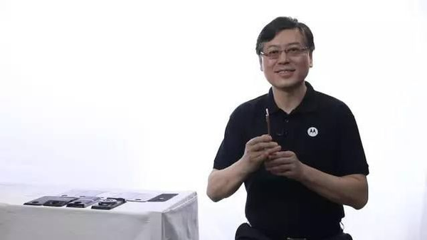 【j2开奖】手机时代巨变，杨元庆的创业激情能否抓住消费者？
