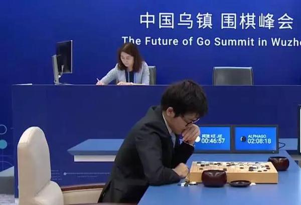 码报:【j2开奖】AlphaGo又赢了，但这局比赛精彩的让围棋专家“拒绝吃饭”