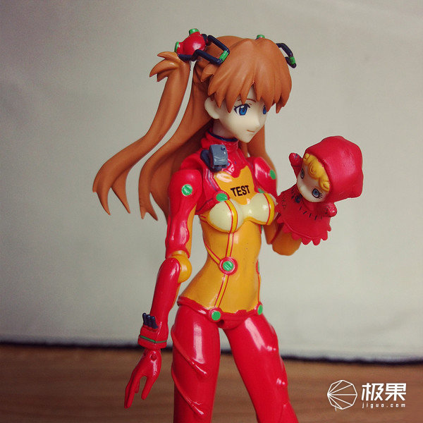 报码:【j2开奖】晒物 | 忆青春，日淘二手EVA明日香 Figma 可动手办