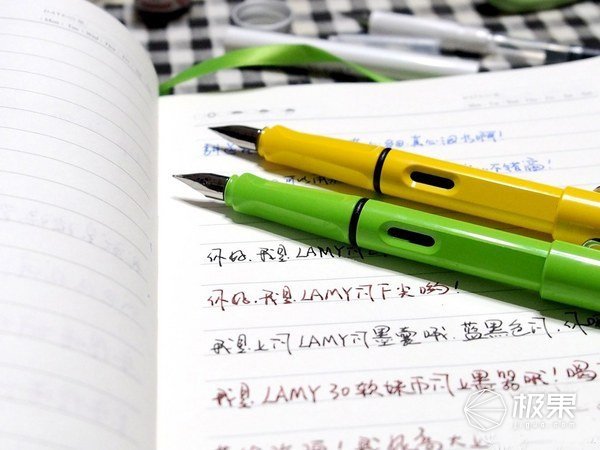 码报:【j2开奖】晒物 | “醉”是那一抹绿，LAMY 凌美 safari 钢笔上手