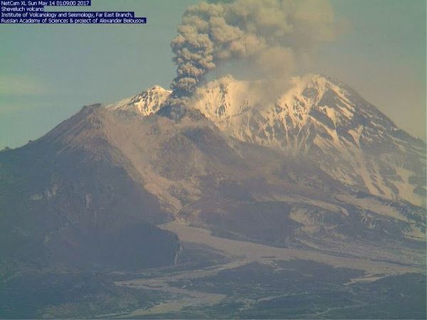 wzatv:【j2开奖】俄堪察加半岛火山喷发 灰柱高达4千米随风蔓延