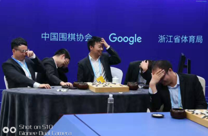 码报:【j2开奖】执意挑战人类AlphaGo代表的人工智能在布怎样的局