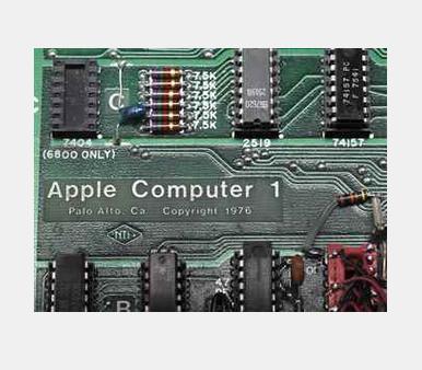 码报:第一代苹果电脑下周拍卖，没有键盘和机箱还值