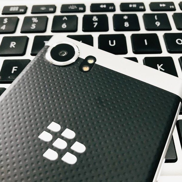 报码:BlackBerry Keyone：一个黑莓用户最后的忠诚