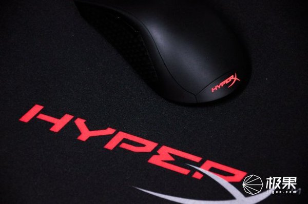 wzatv:为游戏而生！HyperX Pulsefire电竞鼠标套装体验