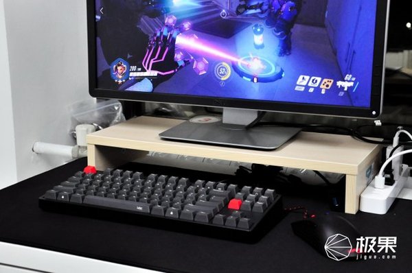 wzatv:为游戏而生！HyperX Pulsefire电竞鼠标套装体验