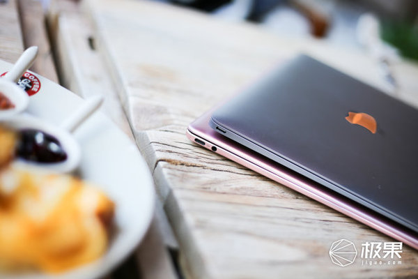 码报:MateBook X VS MacBook，告诉你轻薄笔电怎么选
