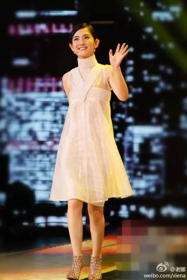 穿衣|江一燕谢娜明明只差3岁，衣品气质差的不只一点点！