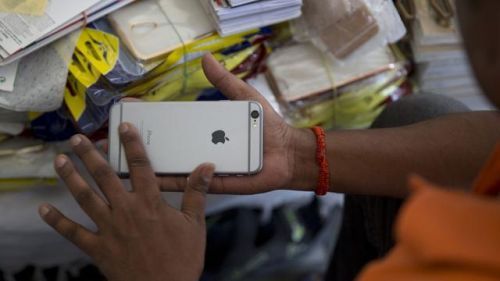 【j2开奖】【早报】马云会见美国总统特朗普 / 苹果或在印度生产 iPhone / 格力员工必须买格力手机